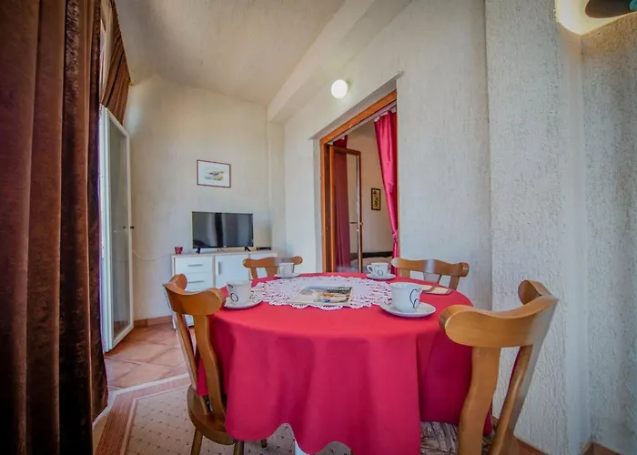 Filipovi - One Bedroom With Terrace And Sea View A3